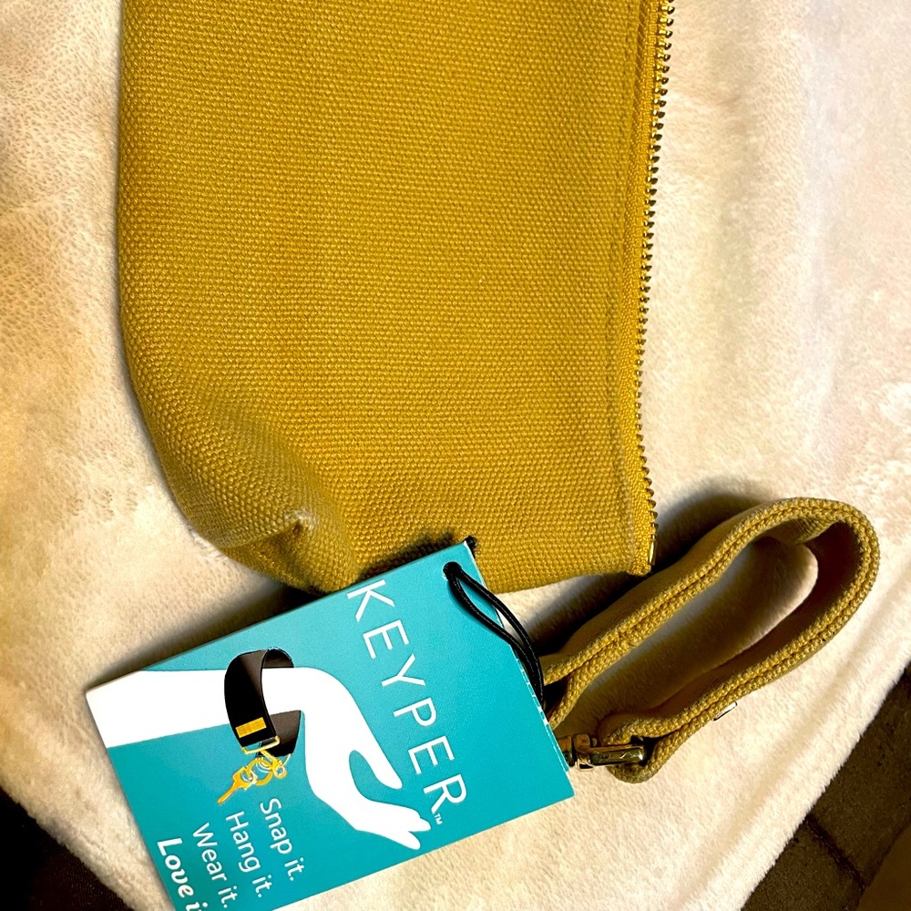 KeyPer Wristlet